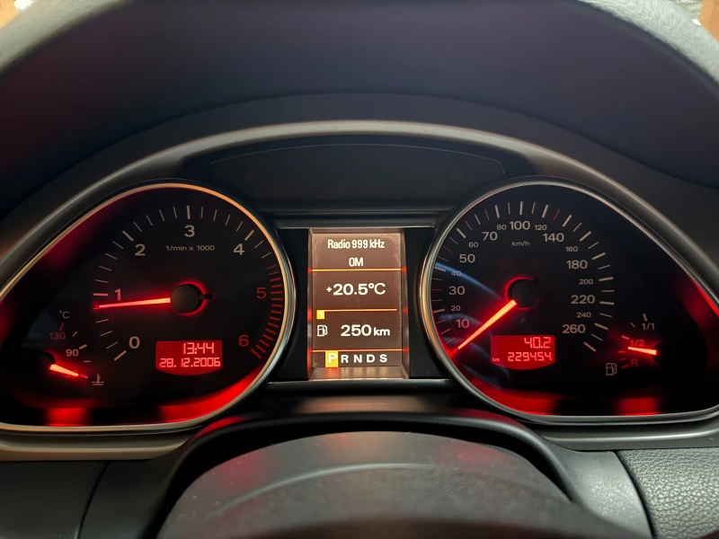 Audi Q7 3.0d 233 к.с. quattro/ГАРАНЦИЯ ОТ КЕНТАВЪР , снимка 14 - Автомобили и джипове - 52034528