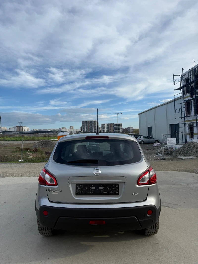 Nissan Qashqai 1.5 dCi Нов Внос, снимка 11 - Автомобили и джипове - 53114424