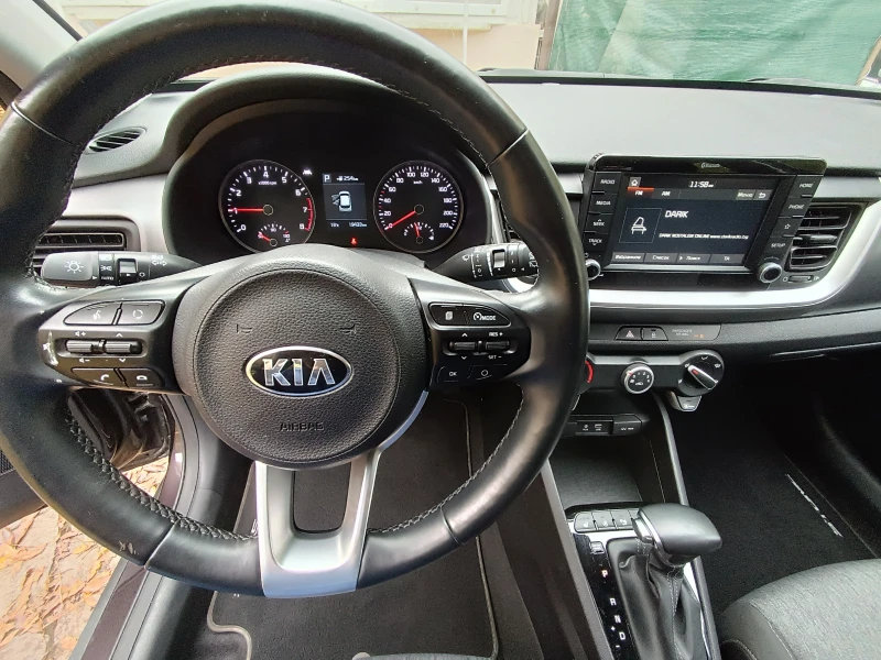 Kia Stonic 1.4 100ксNAVI, снимка 11 - Автомобили и джипове - 52841972