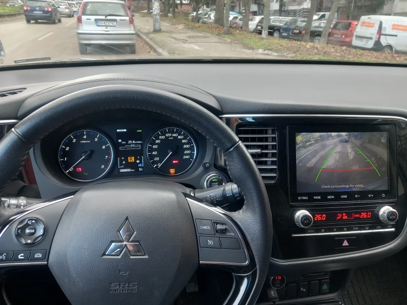 Mitsubishi Outlander 2.4SE 4X4 LPG BRC Кожа с алкантара 7места, снимка 6 - Автомобили и джипове - 53213226