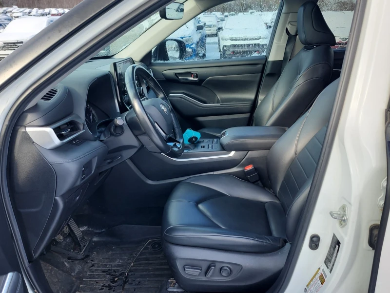 Toyota Highlander XLE * * CARFAX * * АВТО КРЕДИТ * * , снимка 5 - Автомобили и джипове - 53282937