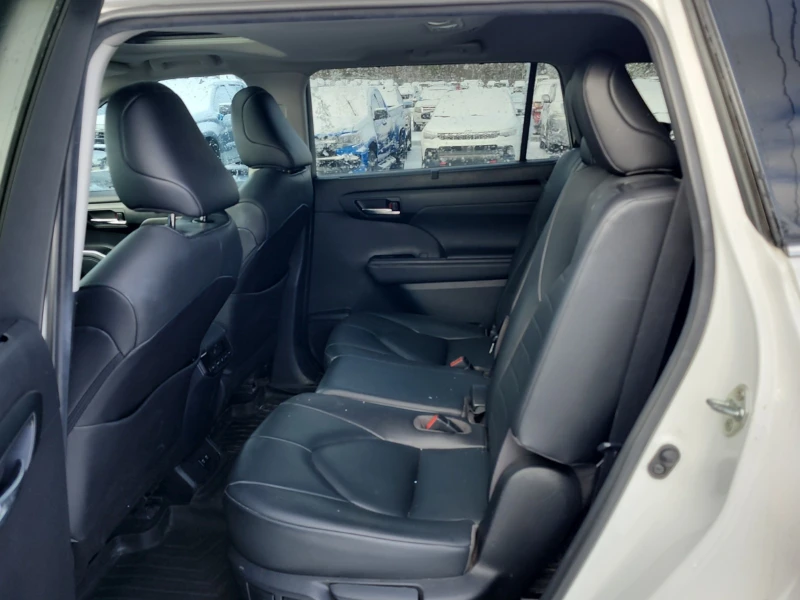 Toyota Highlander XLE * * CARFAX * * АВТО КРЕДИТ * * , снимка 8 - Автомобили и джипове - 53282937