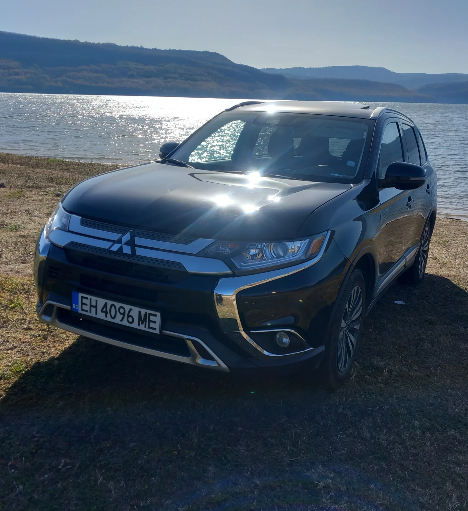 Mitsubishi Outlander 2.4SE 4X4 LPG BRC Кожа с алкантара 7места, снимка 1