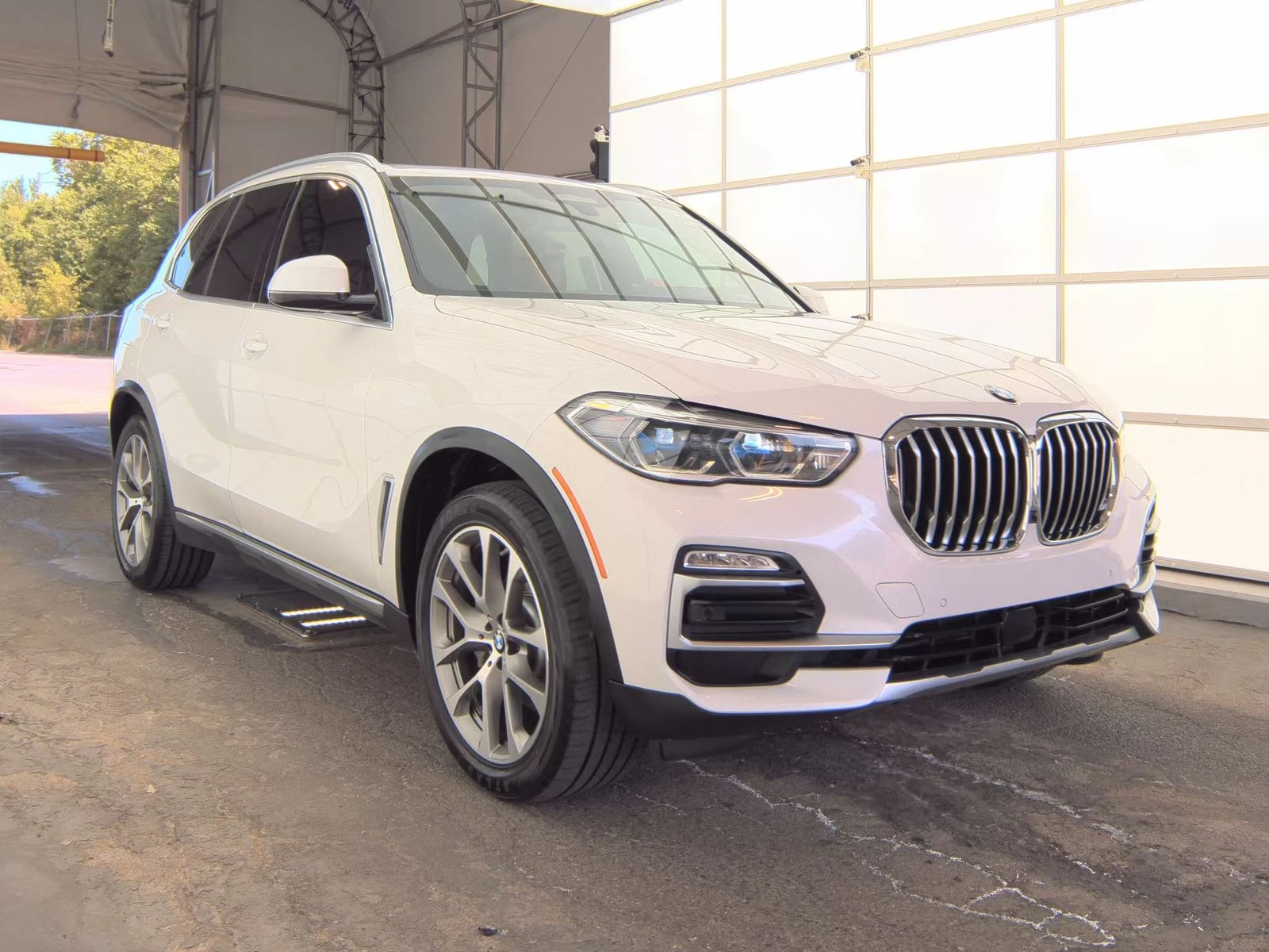 BMW X5 ДИСТРОНИК* ХЕДЪП* ОБДУХВАНЕ* МАСАЖ* 360КАМЕРА* КЕЙ - изображение 3