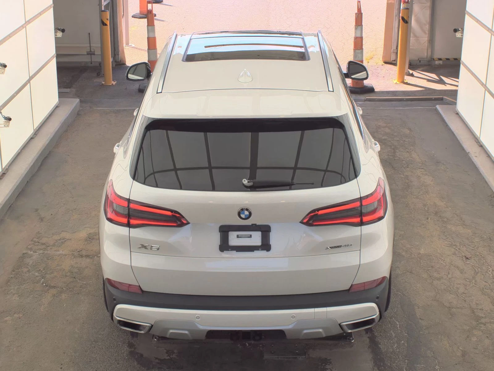 BMW X5 ДИСТРОНИК* ХЕДЪП* ОБДУХВАНЕ* МАСАЖ* 360КАМЕРА* КЕЙ - изображение 7