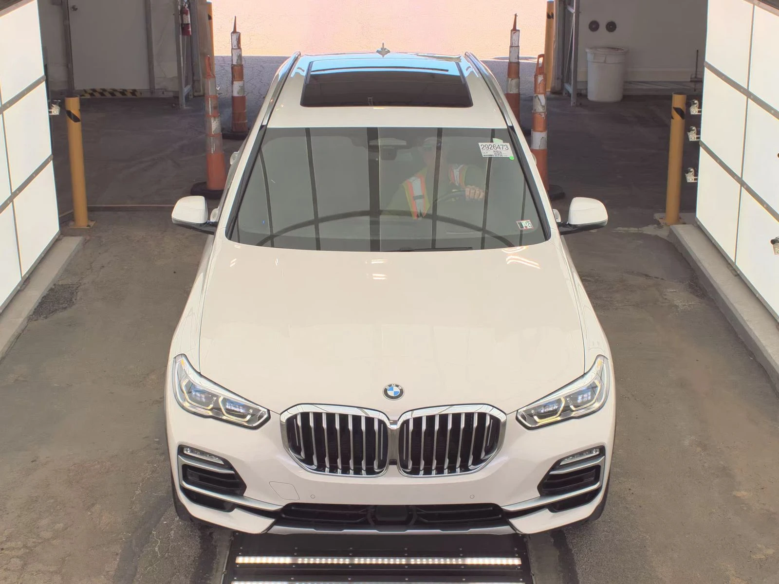 BMW X5 ДИСТРОНИК* ХЕДЪП* ОБДУХВАНЕ* МАСАЖ* 360КАМЕРА* КЕЙ - изображение 6