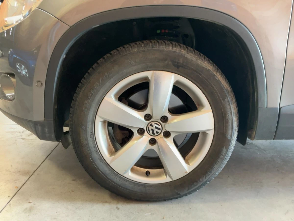 VW Tiguan 2.0TDI* 4MOTION* 6ск. - изображение 9