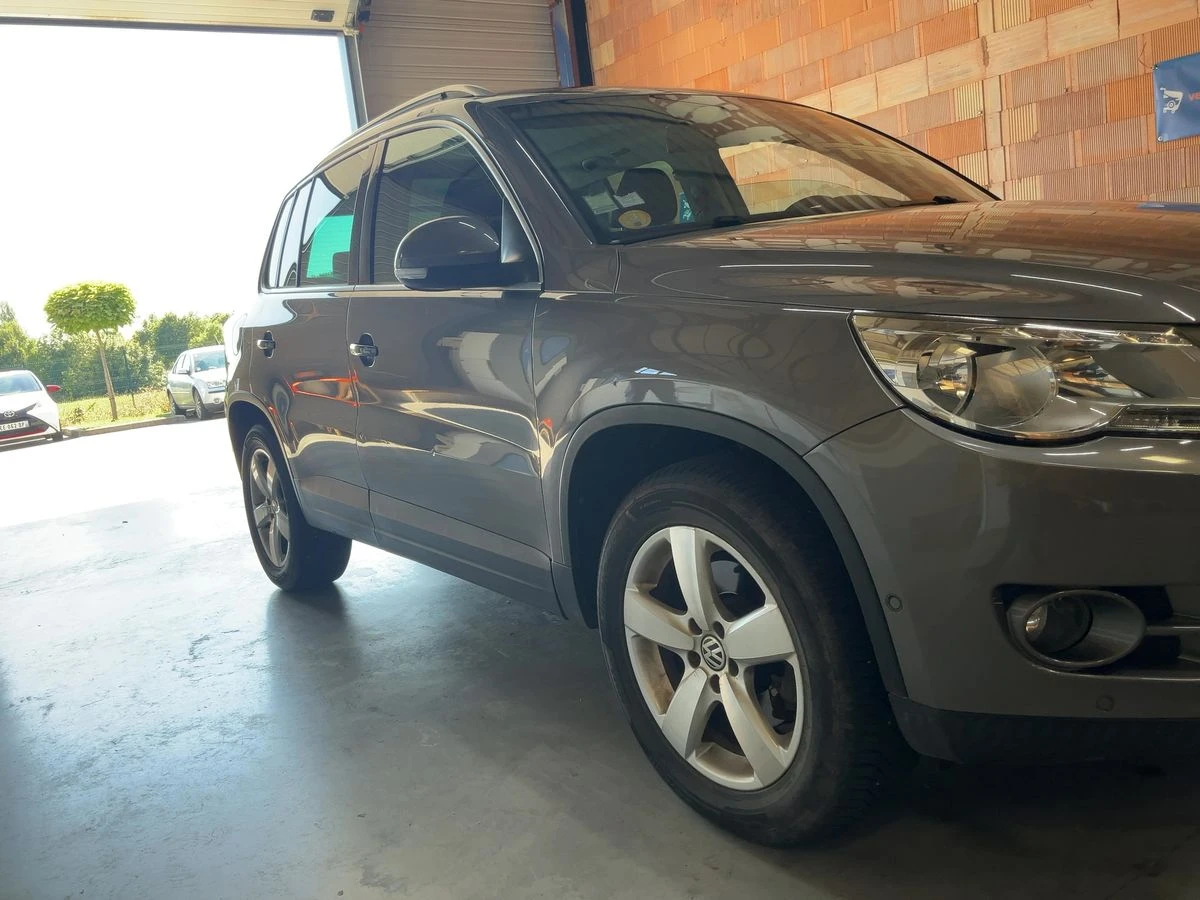 VW Tiguan 2.0TDI* 4MOTION* 6ск. - изображение 3