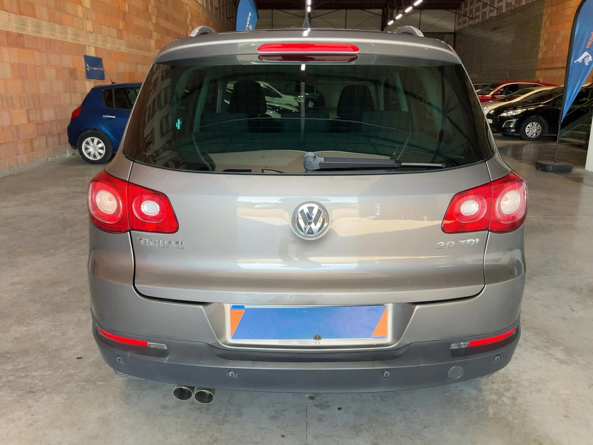 VW Tiguan 2.0TDI* 4MOTION* 6ск. - изображение 5