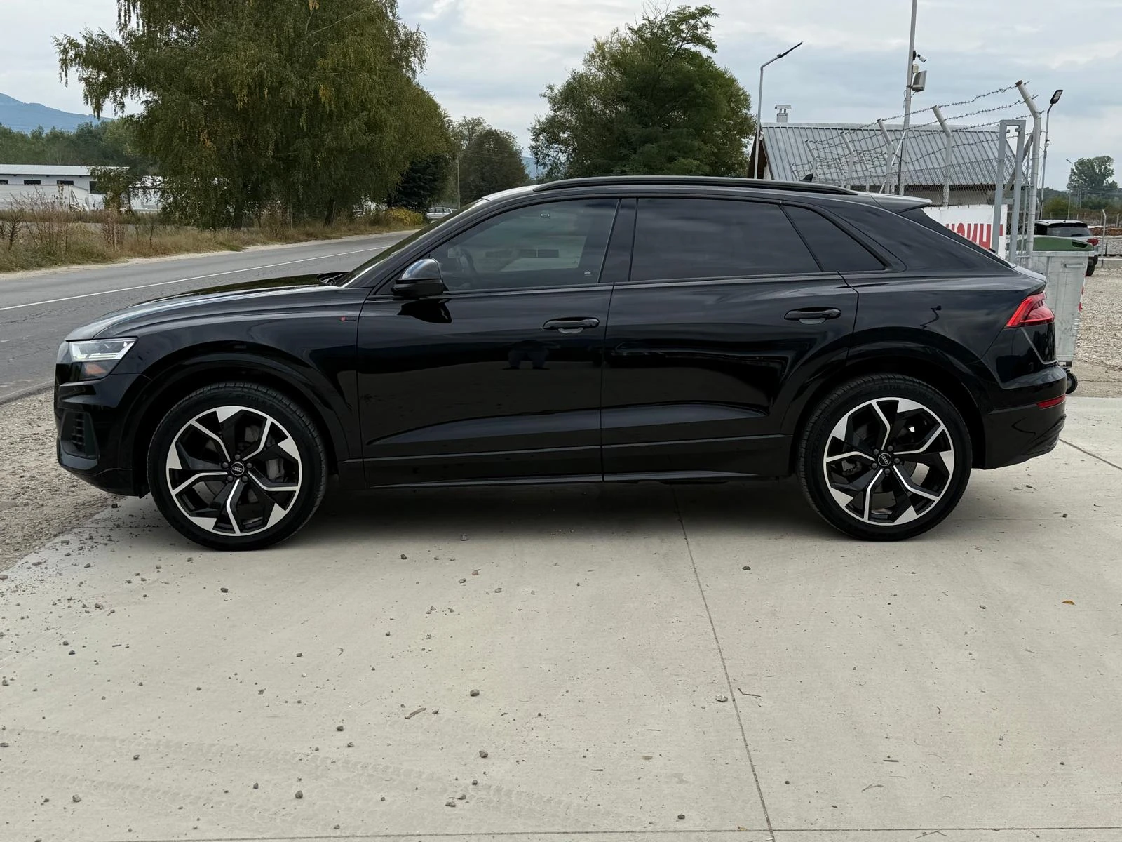 Audi Q8 55 TFSI S-line/92000км/Панорама/22zoll/Лизинг - изображение 7