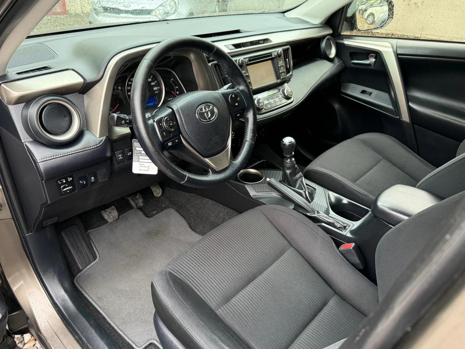 Toyota Rav4 2.0i 16V Style 4X4 167000км.! EURO5b - изображение 8