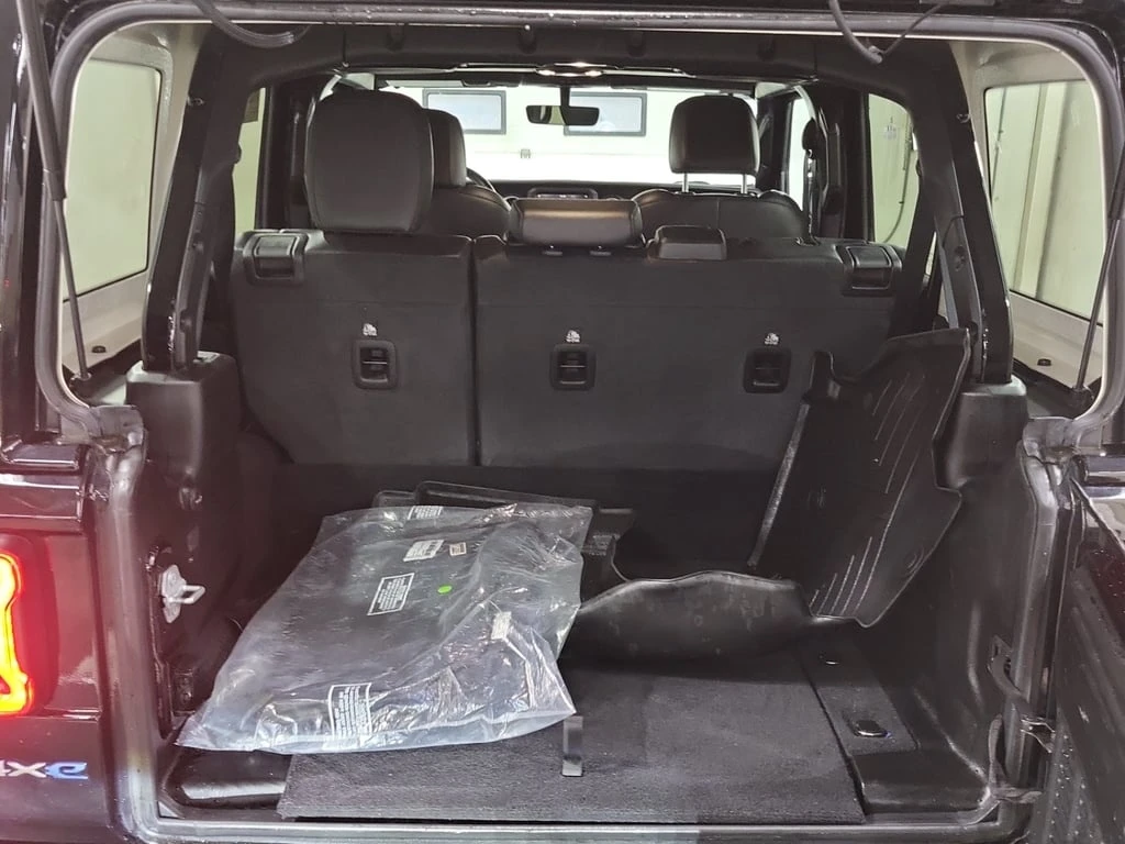 Jeep Wrangler * UNLIMITED SAHARA * CARFAX *  | Mobile.bg   17