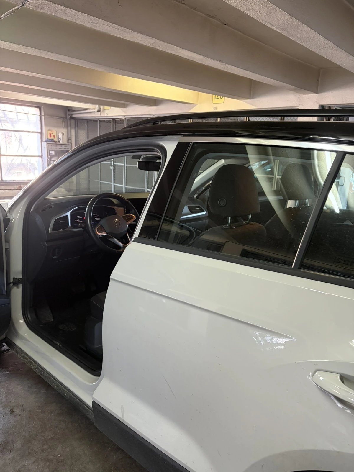 VW T-Roc Life 1.5 TSI OPF DSG - изображение 9