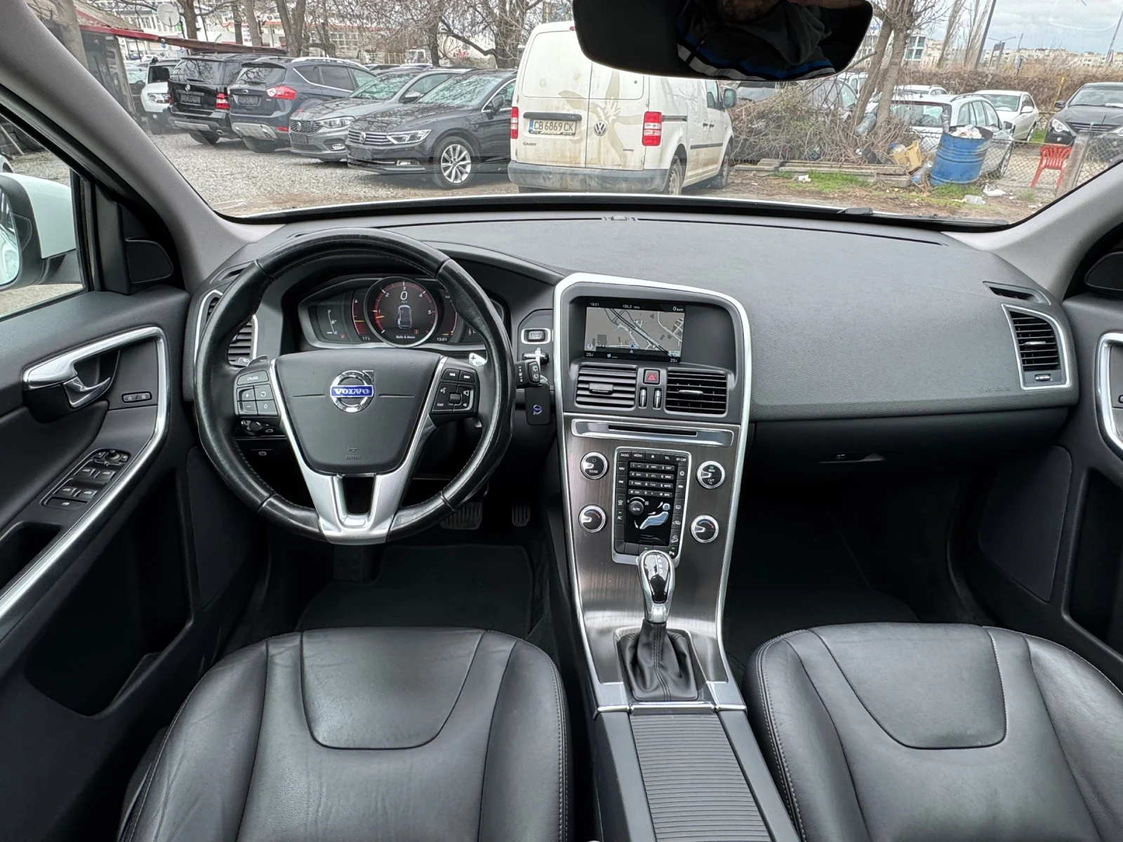 Volvo XC60 Топ състояние!! Реален пробег!, снимка 12 - Автомобили и джипове - 54031537