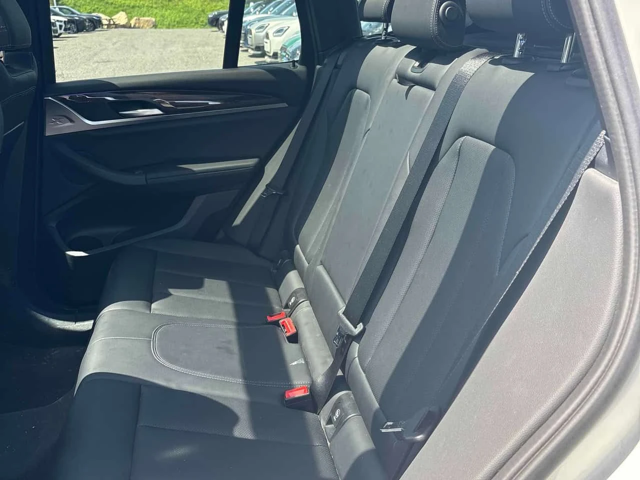 BMW X3 xDrive30i/ПАНОРАМА/ПОДГРЕВИ/ОТ ПРЕДСТАВИТЕЛСТВО, снимка 11 - Автомобили и джипове - 54903217