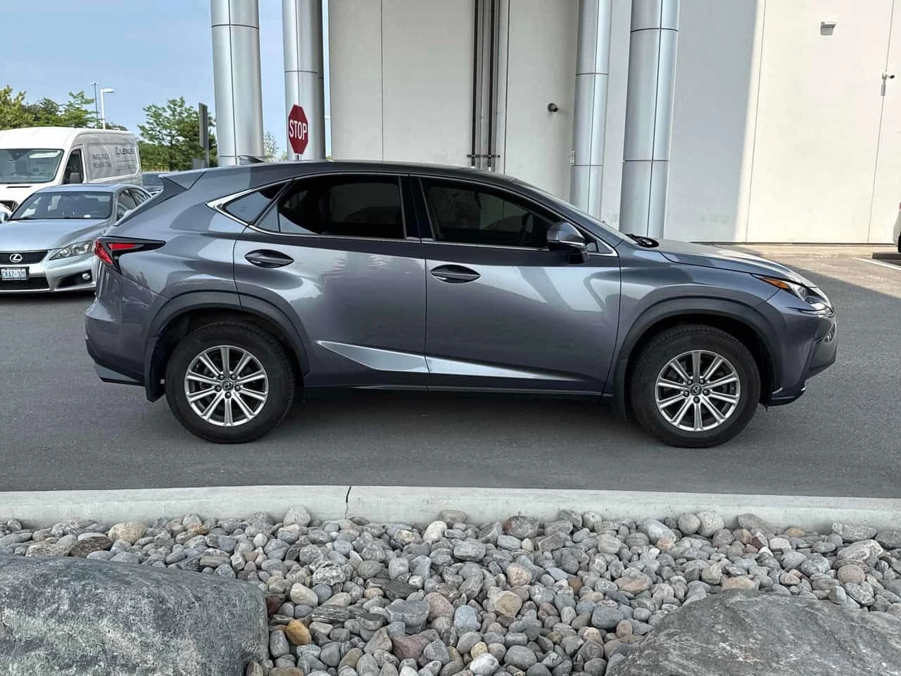Lexus NX * 300 Auto * CARFAX * ЦЕНА ДО БГ, снимка 3 - Автомобили и джипове - 55366974