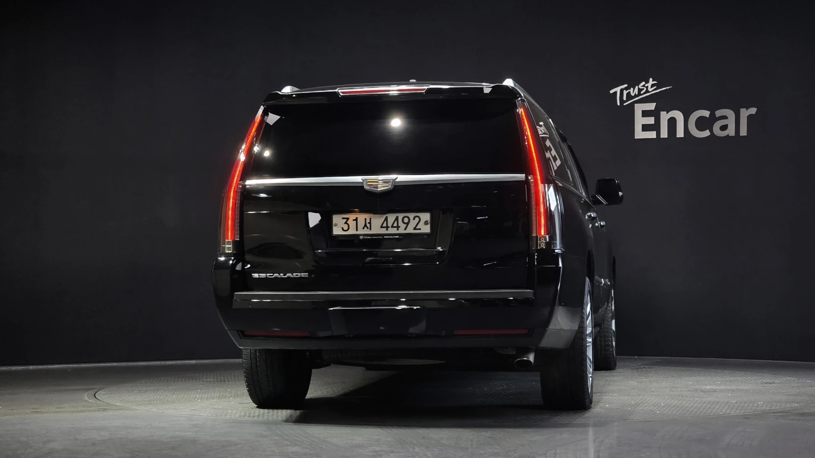 Cadillac Escalade 6.2 ESV* BLIND SPOT* ЕЛ. БАГАЖНИК* 360* HUD* КРАЙН, снимка 4 - Автомобили и джипове - 55367052