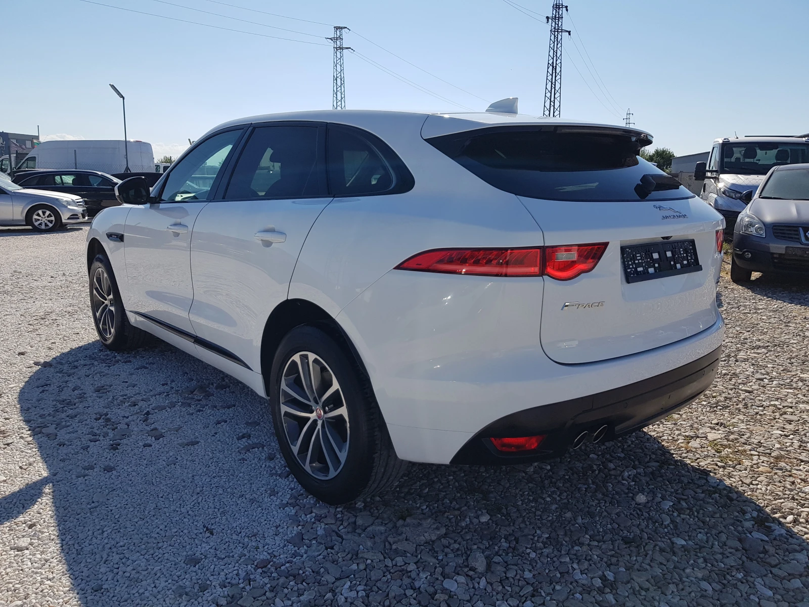 Jaguar F-PACE 2.0D AWD R-SPORT 128 422 KM !, снимка 7 - Автомобили и джипове - 55693558