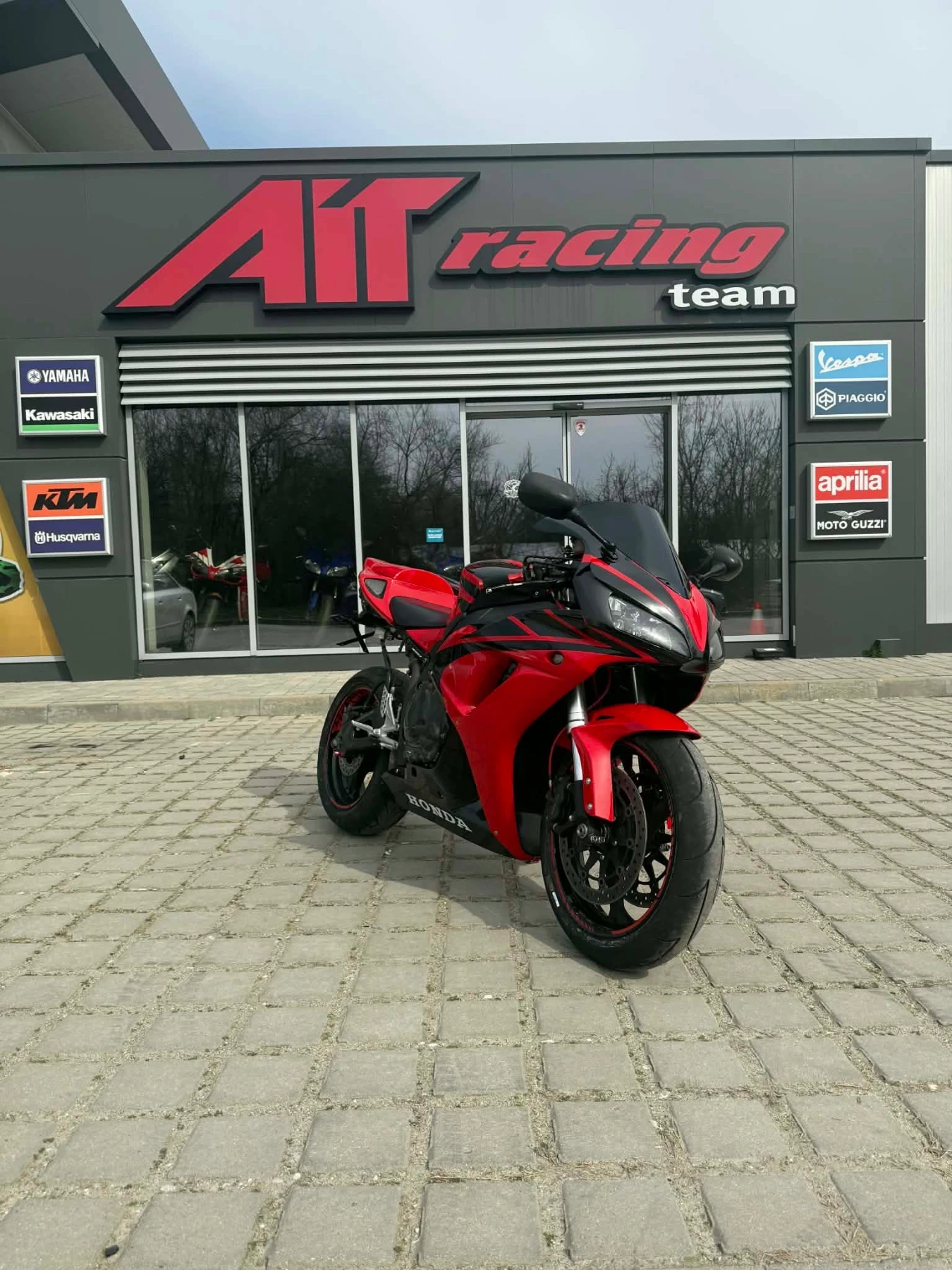 Honda Cbr 1000rr, снимка 2 - Мотоциклети и мототехника - 53915312