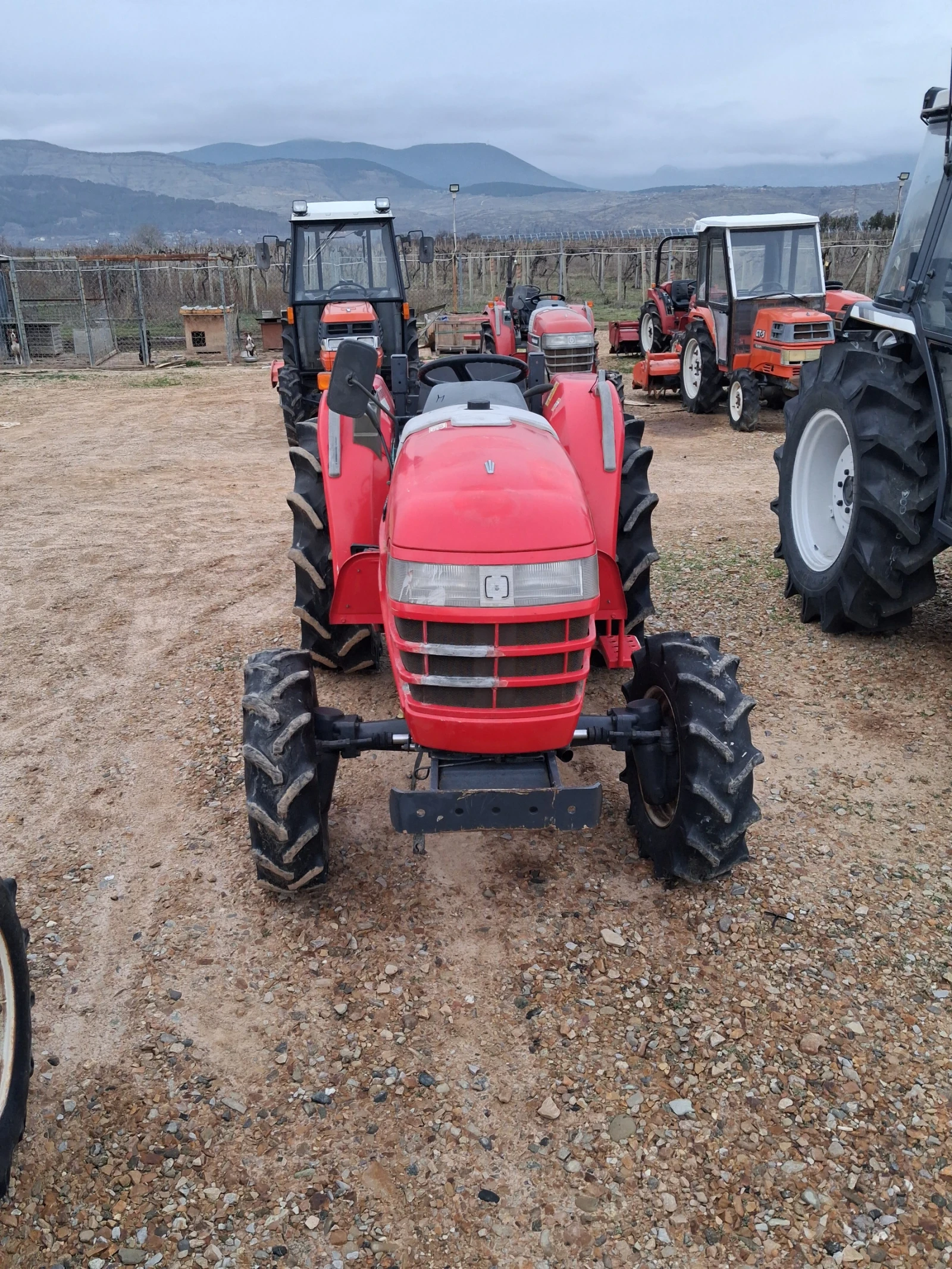 Трактор Kubota скайтрак  - изображение 2