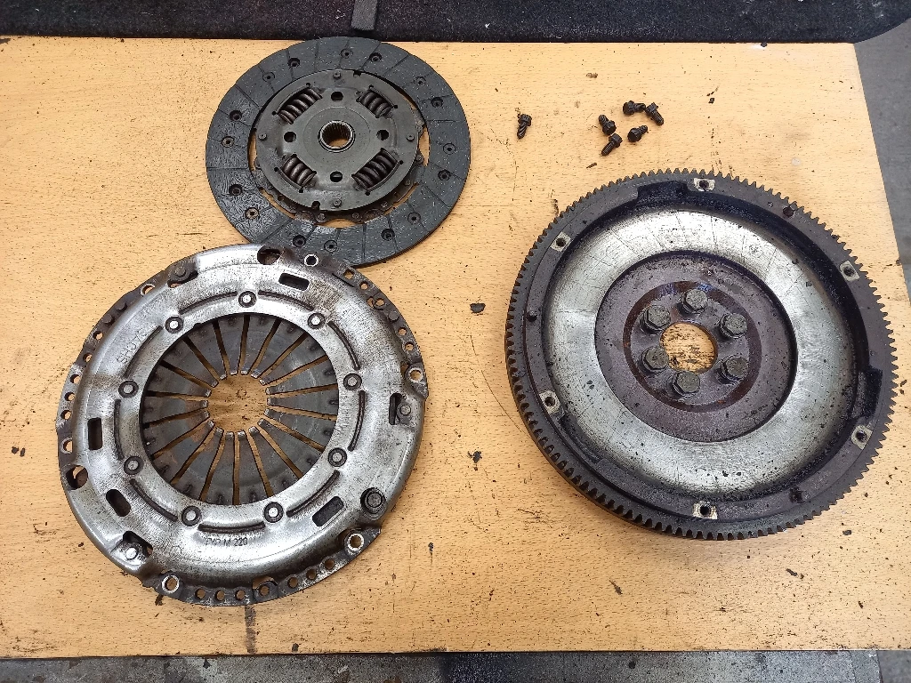      7 1.4TGI | Mobile.bg   1