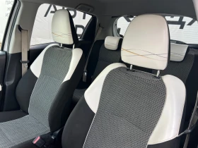 Toyota Yaris 1.3 Black-White Edition , снимка 12