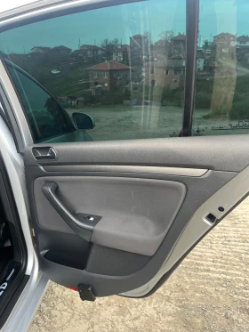 VW Golf - 2800 € / 5476.32 лв. - 42086049 9