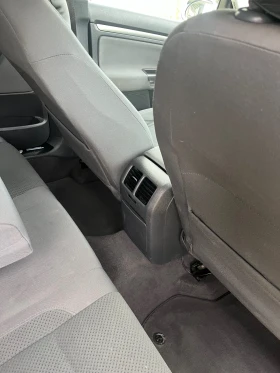 VW Golf - 2800 € / 5476.32 лв. - 42086049 13