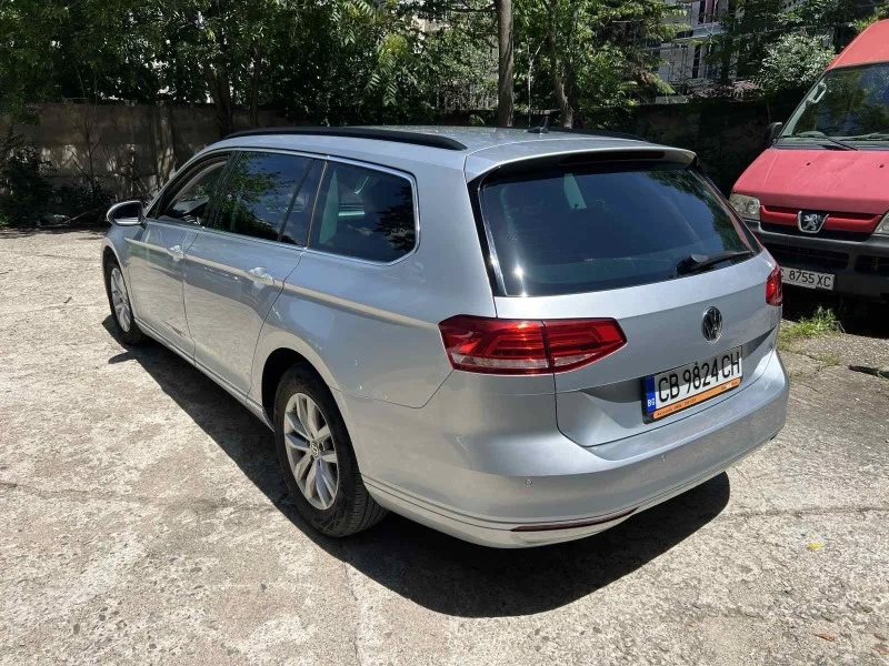 VW Passat, снимка 4 - Автомобили и джипове - 46913132