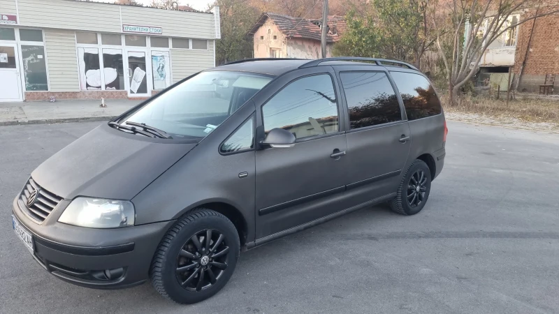 VW Sharan, снимка 1 - Автомобили и джипове - 47868102