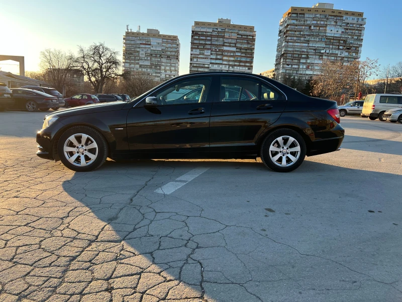 Mercedes-Benz C 250 4martic, снимка 2 - Автомобили и джипове - 48744148