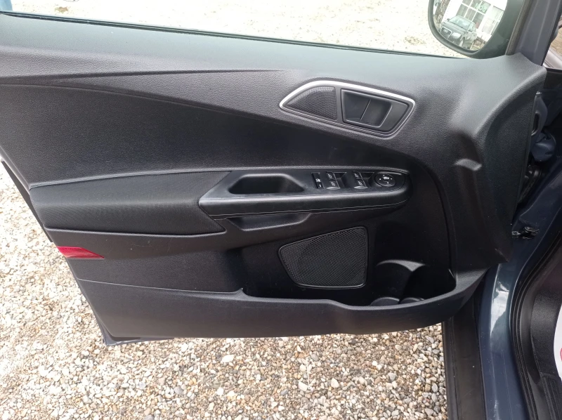 Ford B-Max 1.4i+ gas, снимка 7 - Автомобили и джипове - 51746624