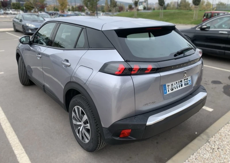 Peugeot 2008 1.5 BlueHDi - BVM6, снимка 5 - Автомобили и джипове - 52569922