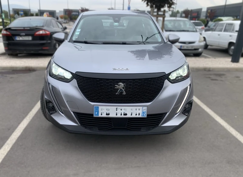 Peugeot 2008 1.5 BlueHDi - BVM6, снимка 8 - Автомобили и джипове - 52569922