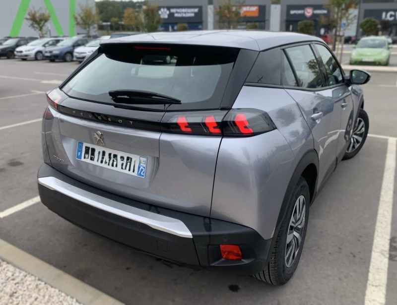 Peugeot 2008 1.5 BlueHDi - BVM6, снимка 3 - Автомобили и джипове - 52569922
