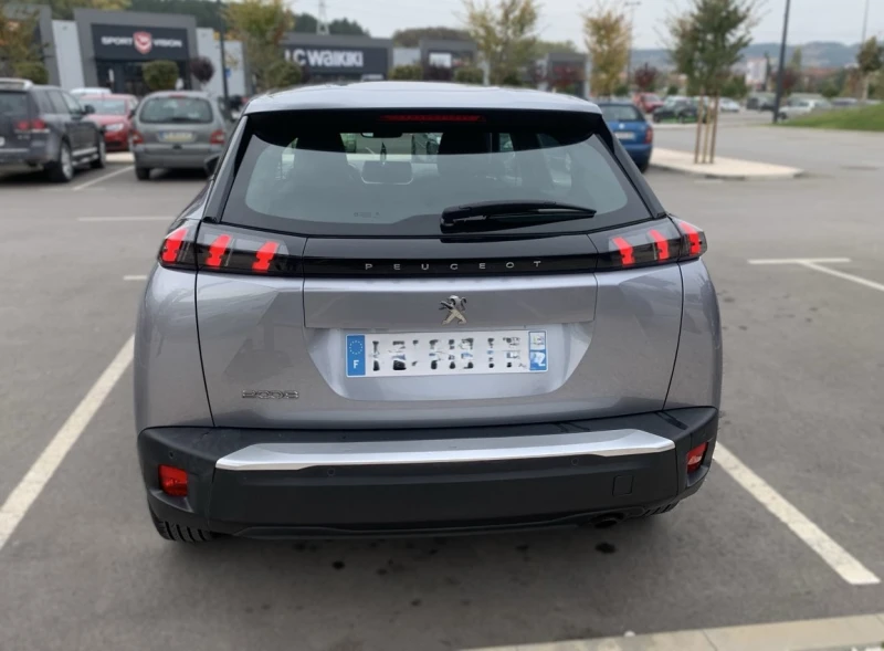 Peugeot 2008 1.5 BlueHDi - BVM6, снимка 4 - Автомобили и джипове - 52569922