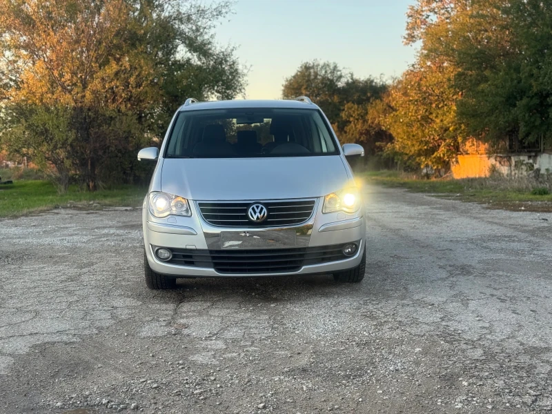 VW Touran 1.9 Automaat, снимка 5 - Автомобили и джипове - 52534443
