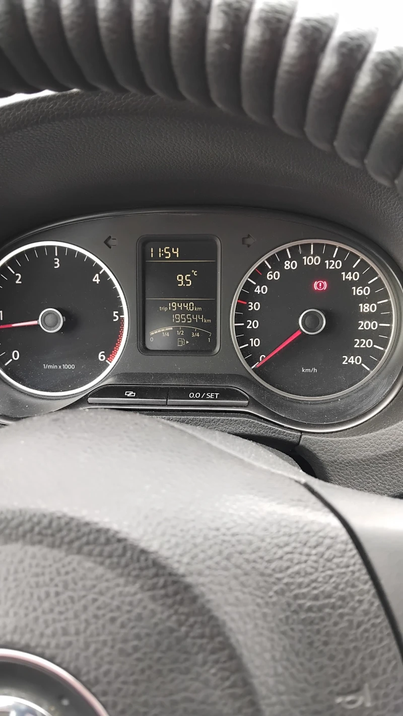 VW Polo, снимка 6 - Автомобили и джипове - 52375525