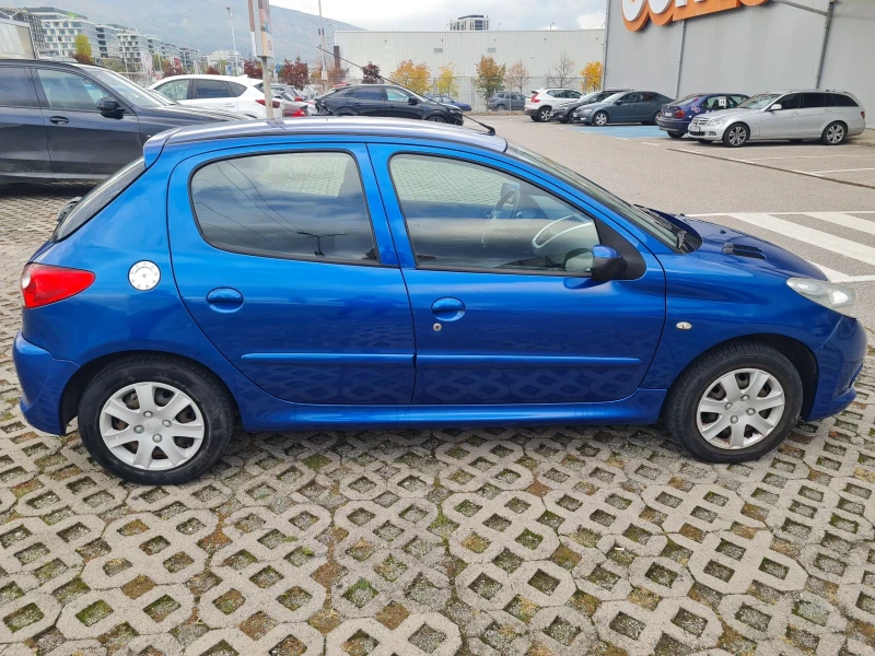 Peugeot 206 1.4 HDI 68кс., снимка 4 - Автомобили и джипове - 52397054