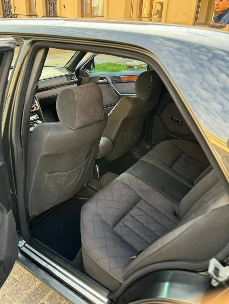 Mercedes-Benz E 280, снимка 6 - Автомобили и джипове - 52581945