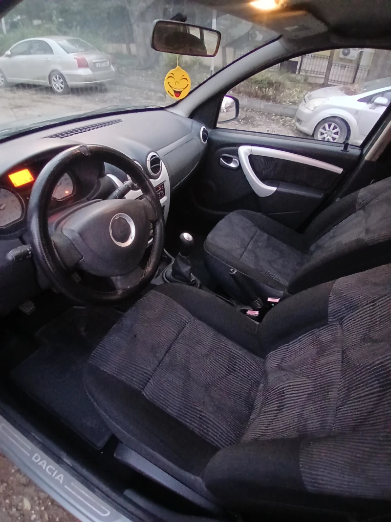 Dacia Sandero 1.4 MPI, снимка 9 - Автомобили и джипове - 52907145