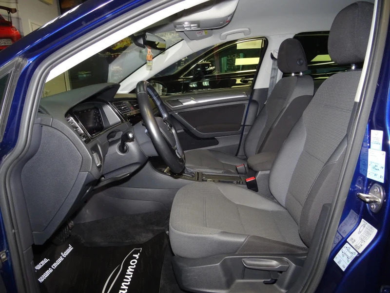 VW Golf E-GOLF 36KW 136КС, снимка 7 - Автомобили и джипове - 53418865