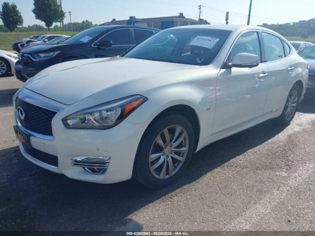 Infiniti Q70 3.7X - изображение 2