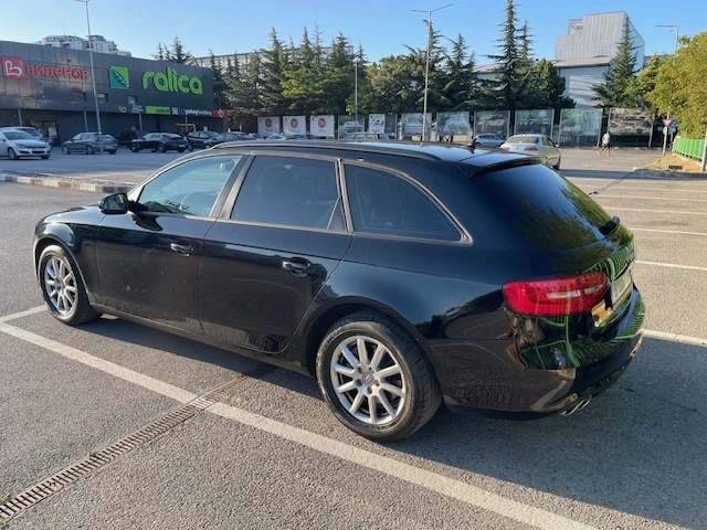 Audi A4 2.0TDI, снимка 4 - Автомобили и джипове - 54802206
