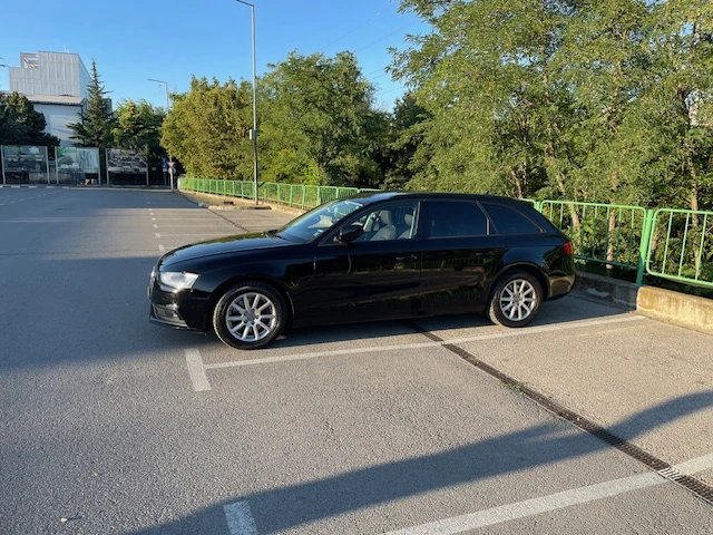 Audi A4 2.0TDI, снимка 11 - Автомобили и джипове - 54802206