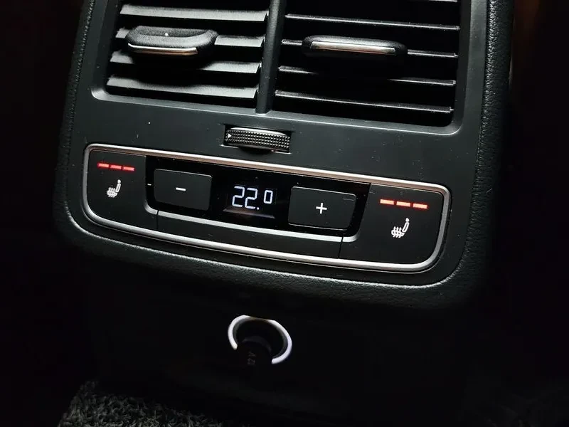 Audi A5 2.0 TDI Quattro, снимка 17 - Автомобили и джипове - 55013098