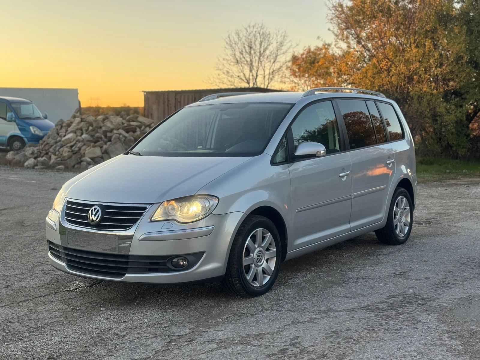 VW Touran 1.9 Automaat, снимка 1