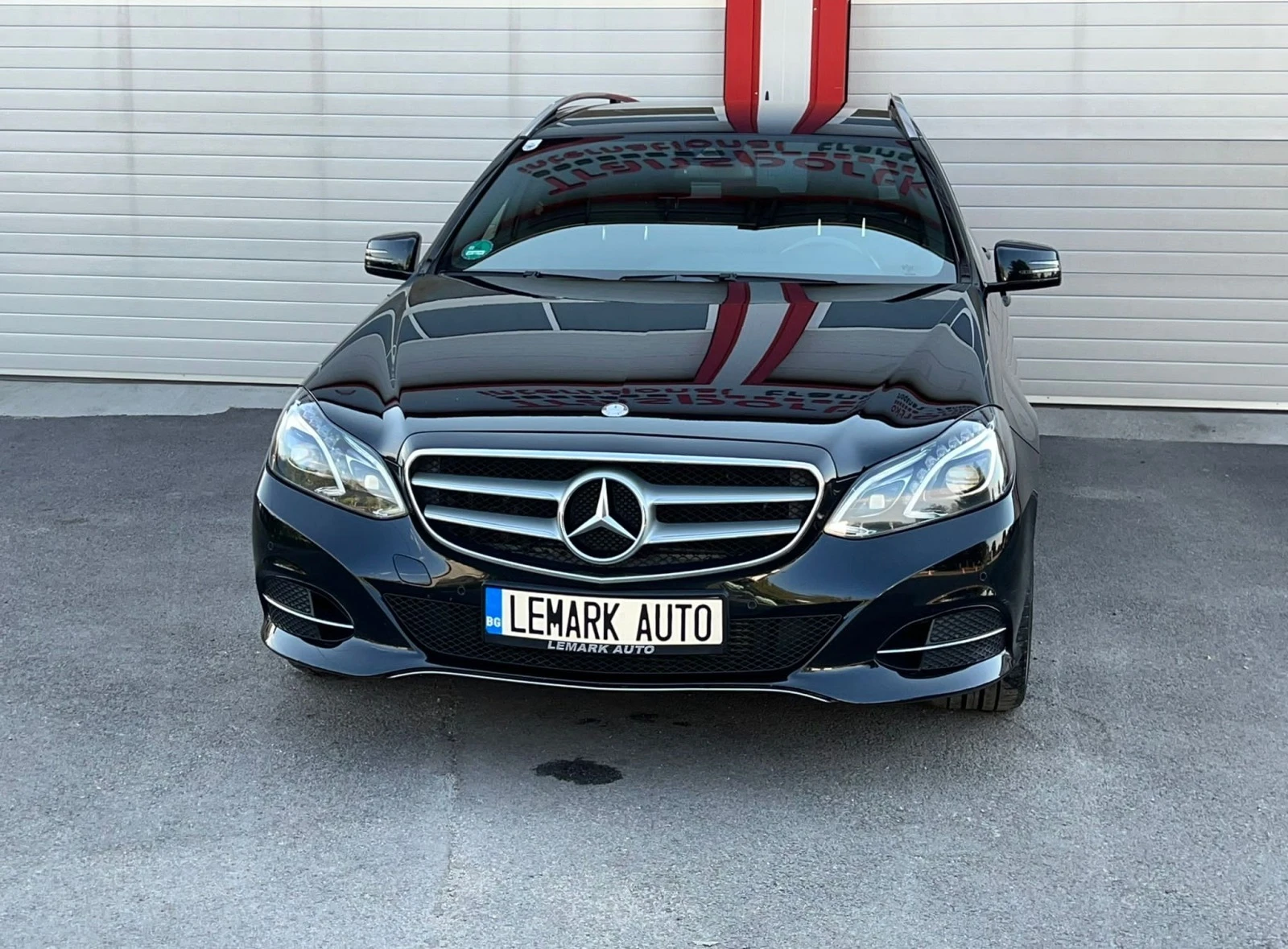 Mercedes-Benz E 250 CDI 4MATIC AUTOMATIK NAVI KLIMATRONIK EVRO 5B - [1] 