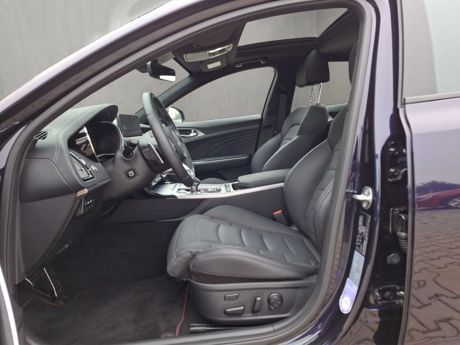 Kia Stinger 3.3T/366HP/4X4/GT/CAM/LED/NAVI/KLESS/782b | Mobile.bg   12