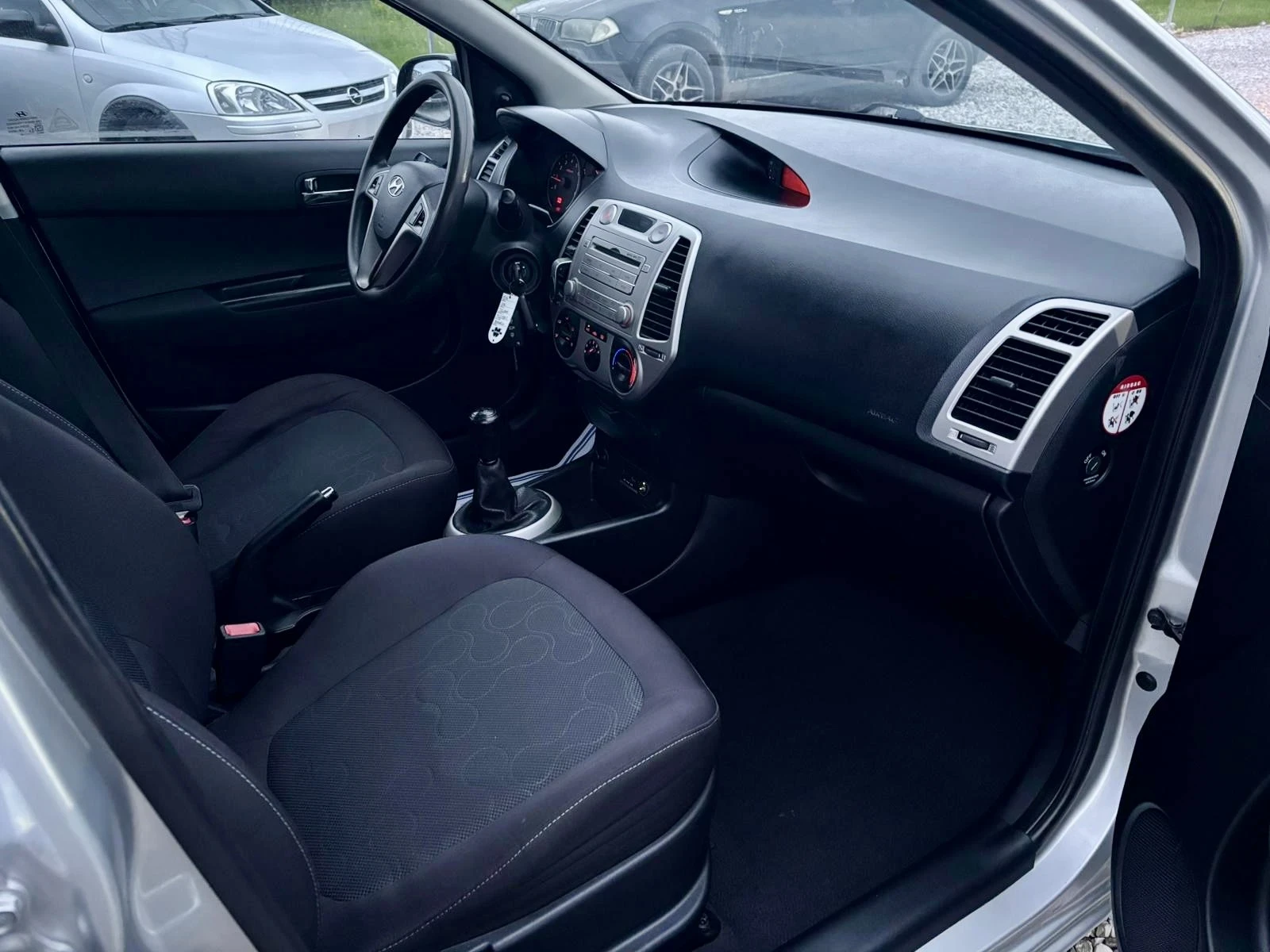 Hyundai I20   | Mobile.bg   14